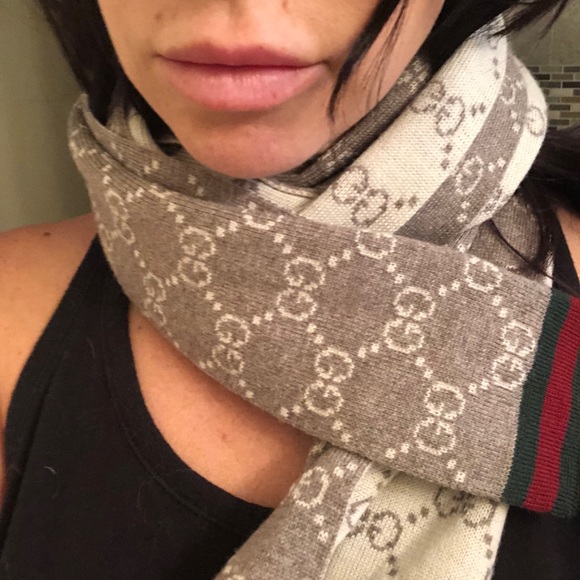 cream gucci scarf